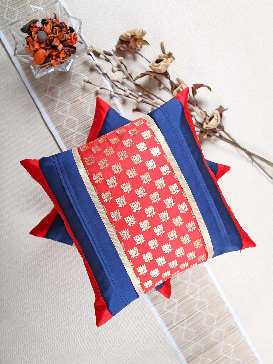 

ANS Set Of 2 Red & Blue Woven Design Brocade Square Cushion Cover