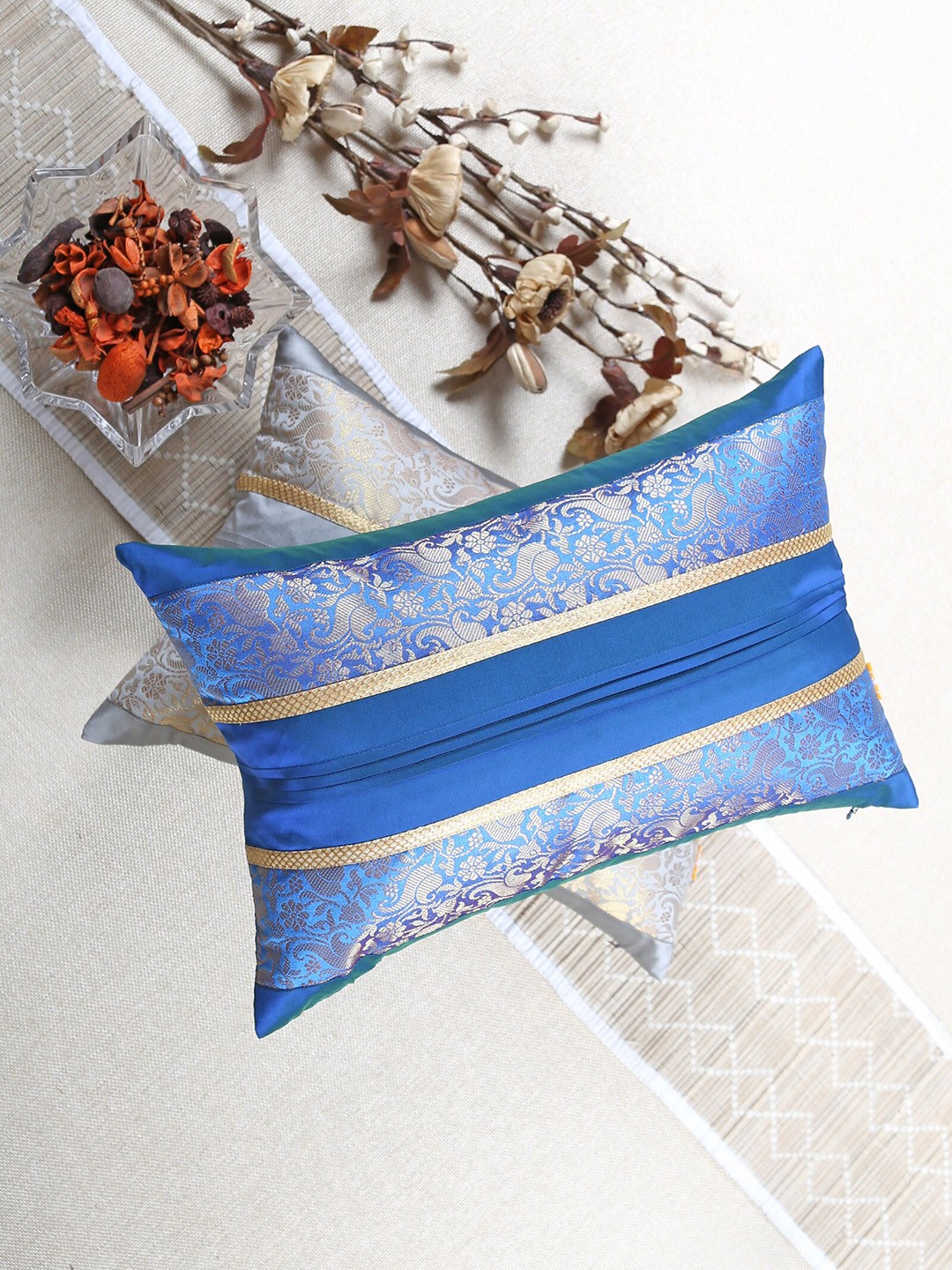 

ANS Set Of 2 Grey & Blue Woven Design Brocade Rectangle Cushion Cover