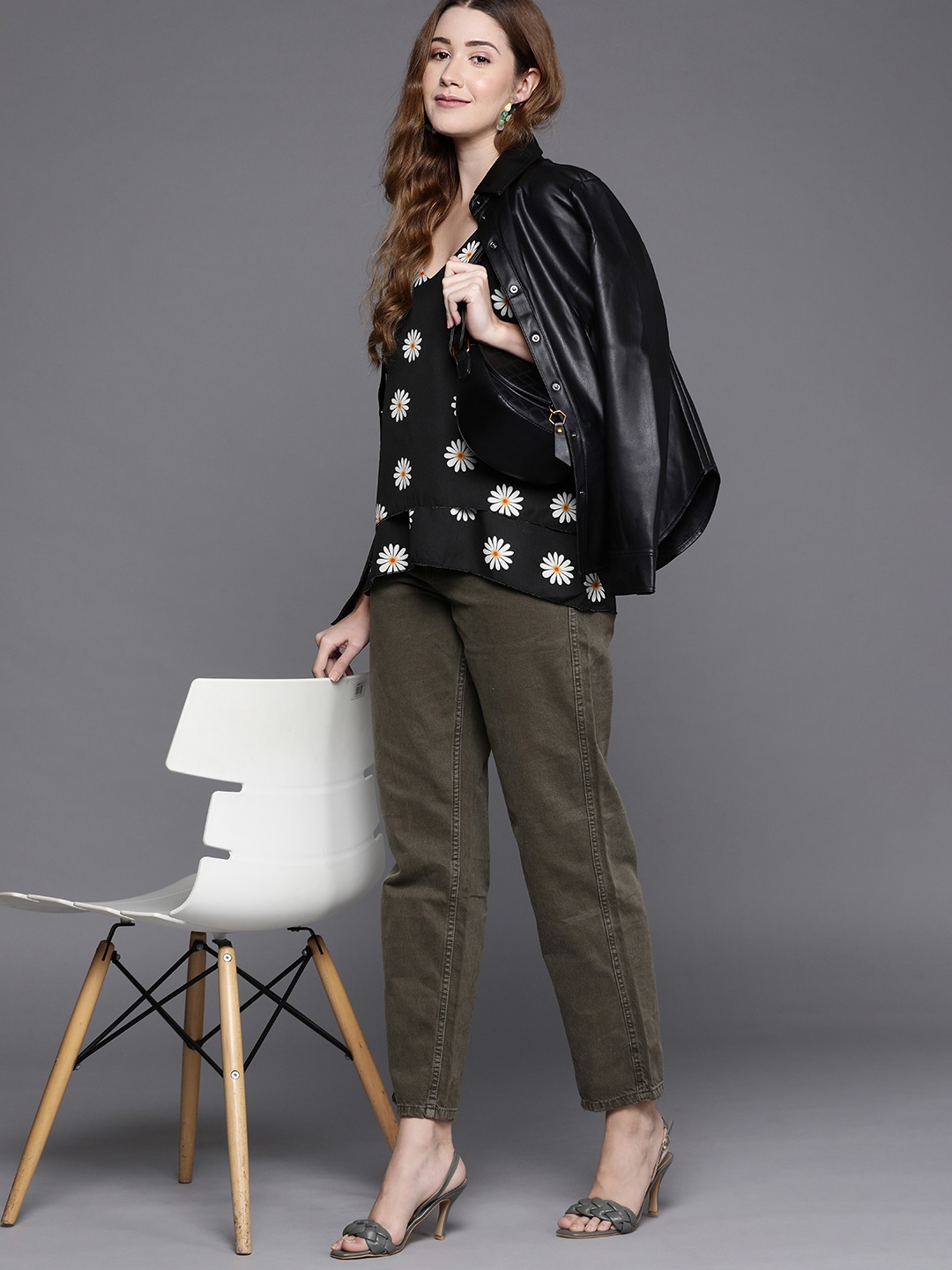 

JC Mode Black & White Floral Printed Layered Top
