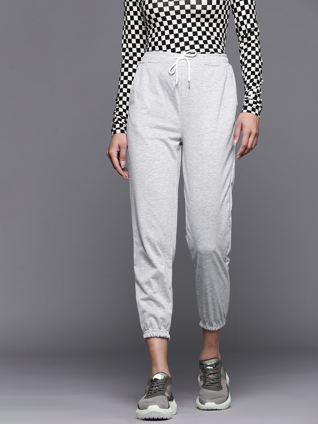 

JC Mode Women Grey Melange Solid Joggers