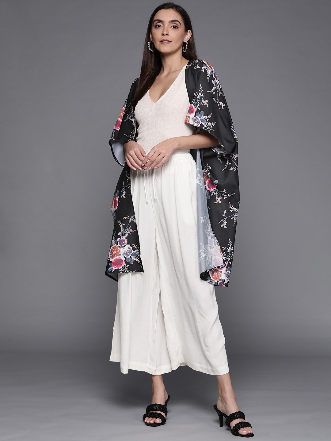 

JC Mode Women Black & Red Floral Print Open-Front Longline Shrug