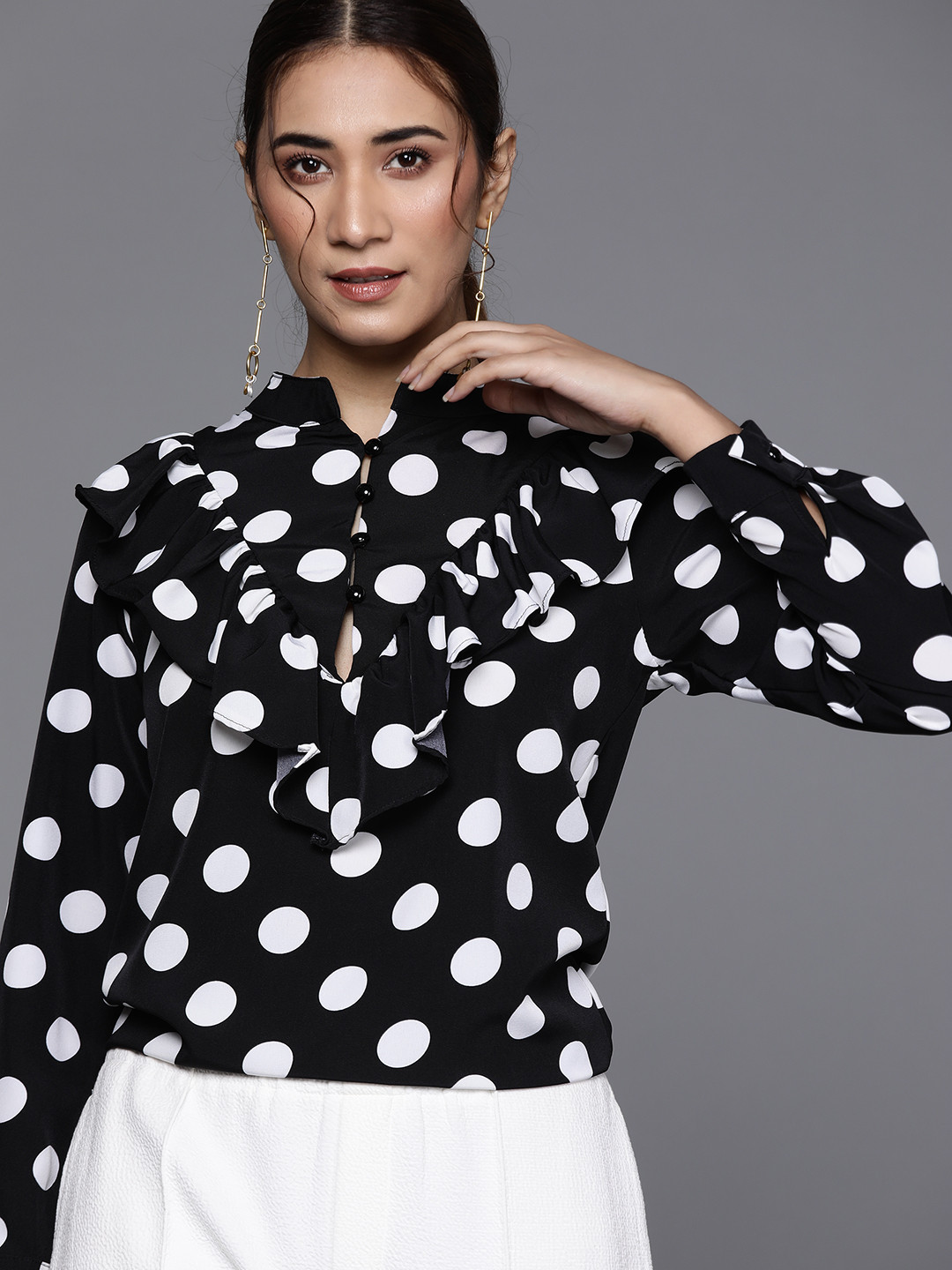 

JC Mode Black & White Polka Dot Print Ruffles Top