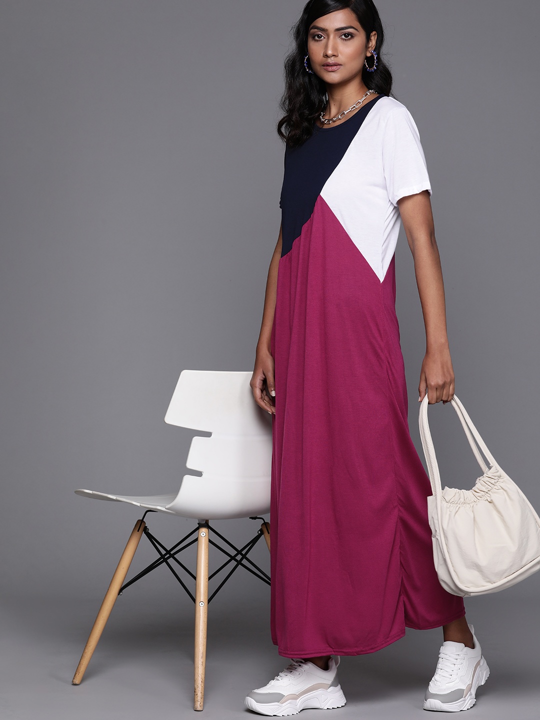 

JC Mode Purple & Navy Blue Colourblocked Maxi Dress