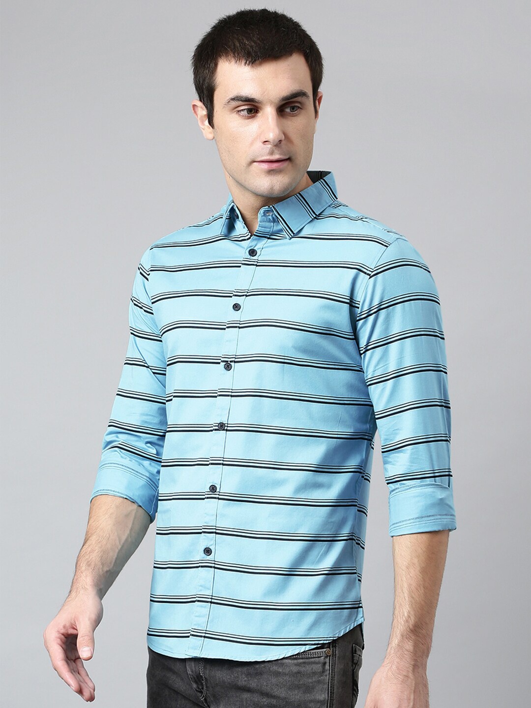 

Dennis Lingo Men Blue Comfort Slim Fit Striped Casual Shirt