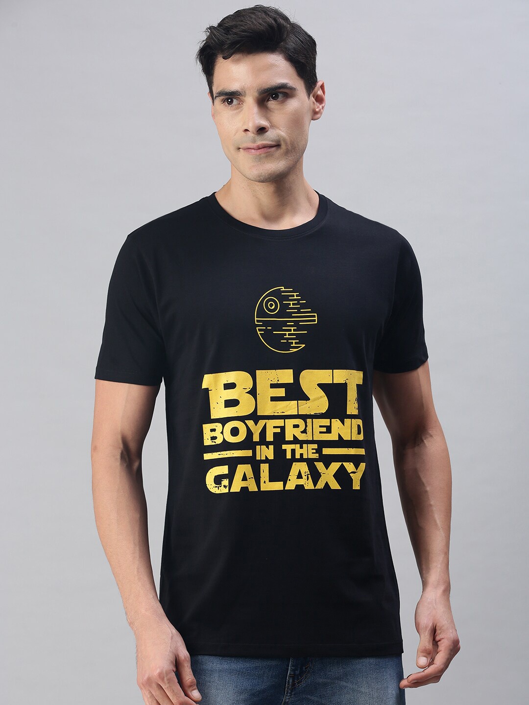

Entertainment Store Men Black & Yellow Typography Star Wars Printed T-shirt