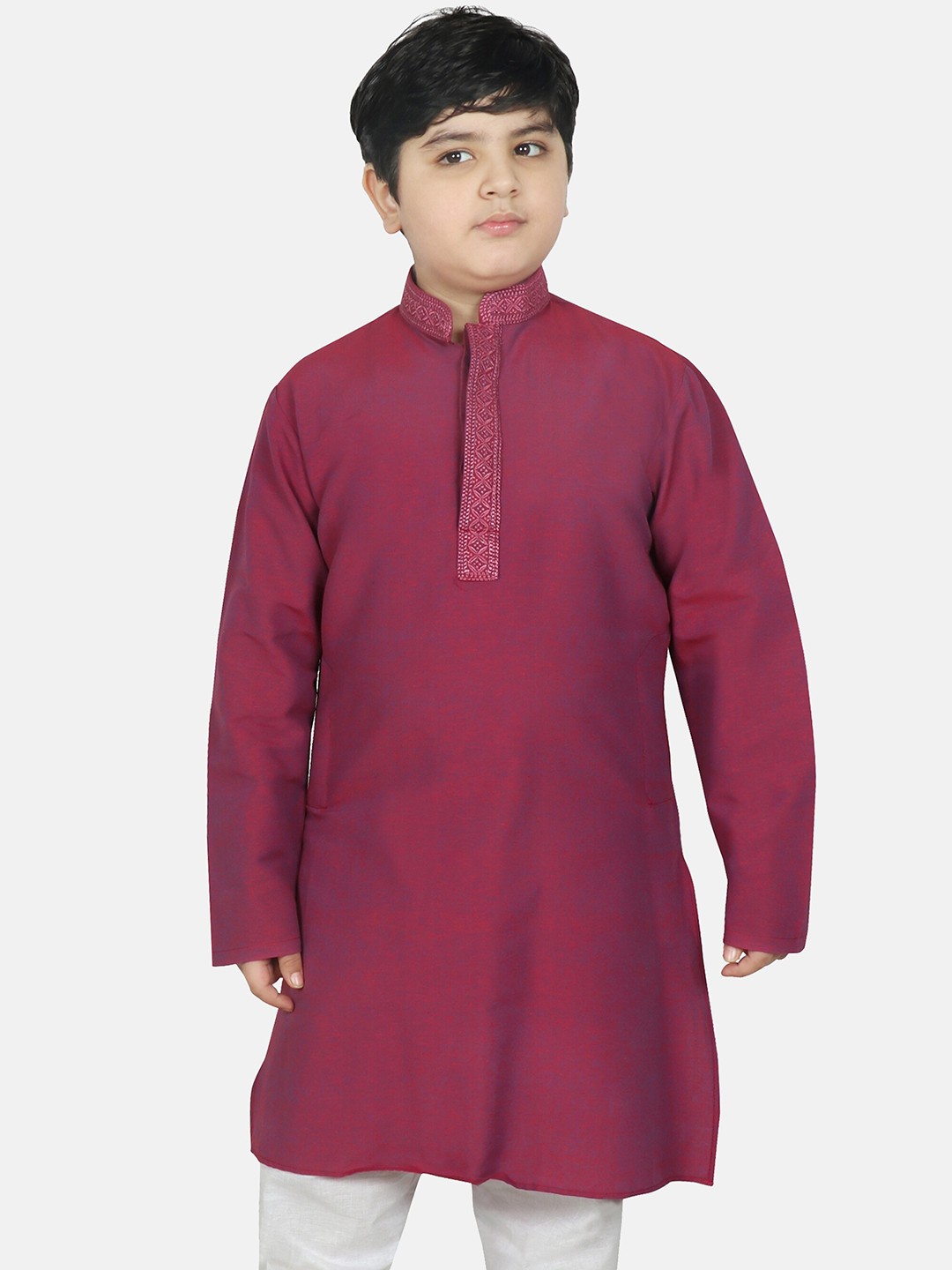 

SG YUVRAJ Boys Purple Thread Work Kurta