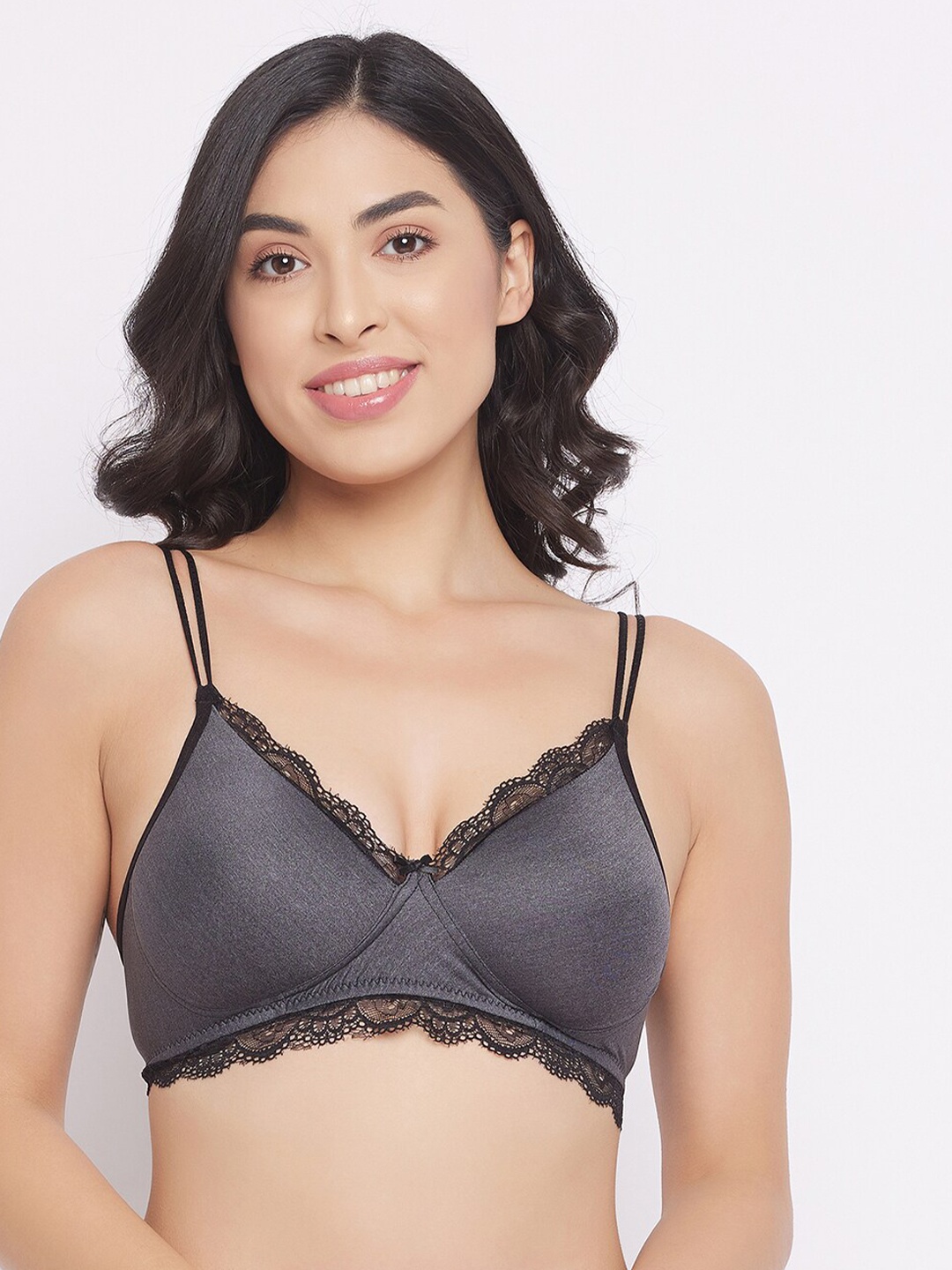 

Clovia Grey Solid Lightly Padded Non-Wired Full Cup T-shirt Bra