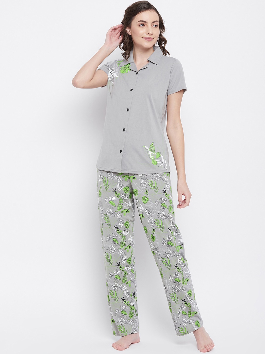 

Clovia Women Grey & Green Printed Pure Cotton Night suit