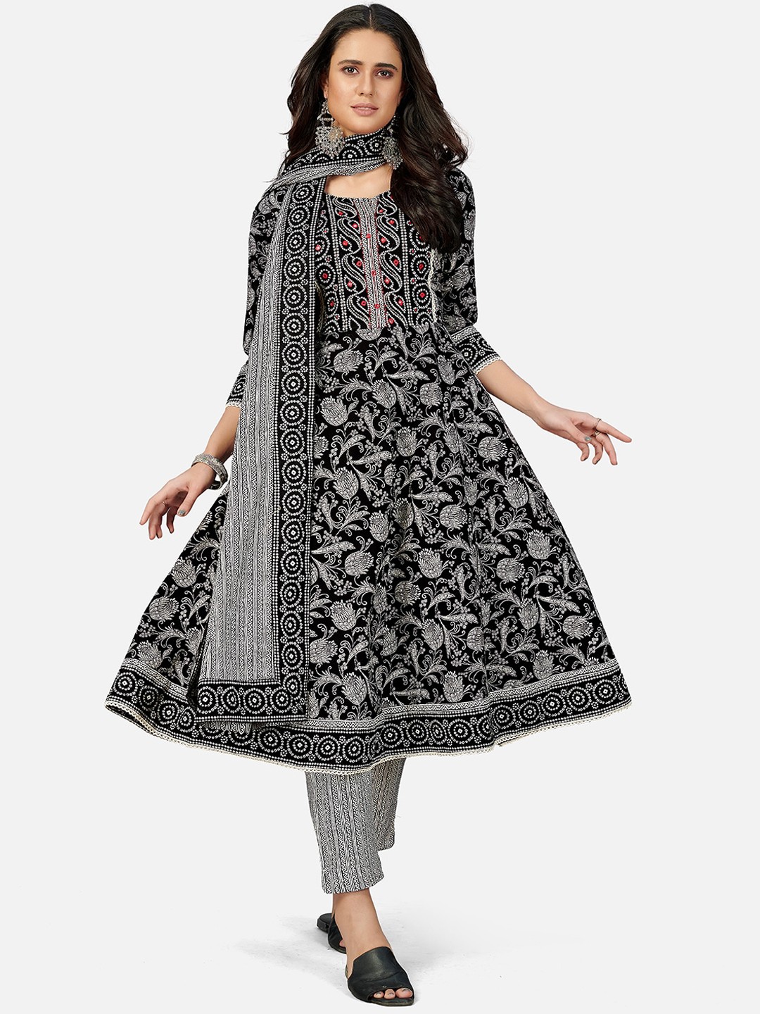 

Vbuyz Women Black Ethnic Motifs Printed Pure Cotton Kurta with Trousers & With Dupatta