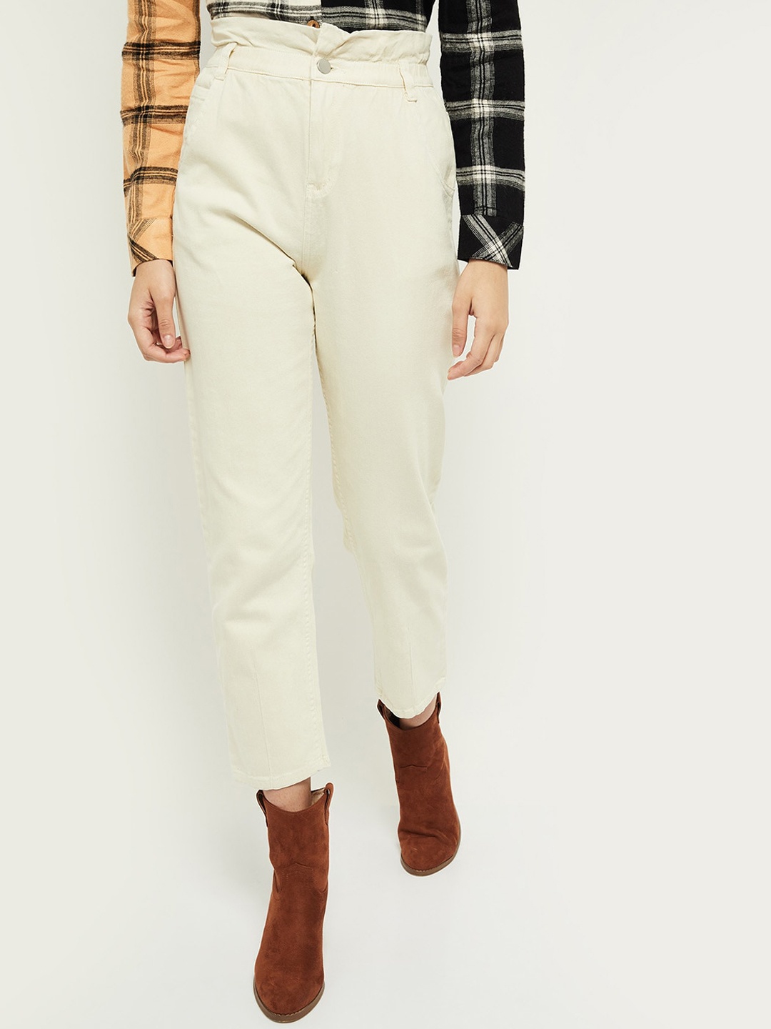 

max Women White High-Rise Trousers