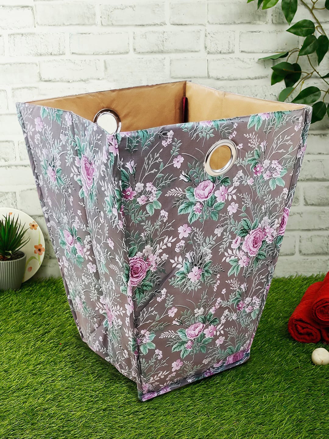 

BIANCA Grey & White Floral Printed Foldable Laundry Basket