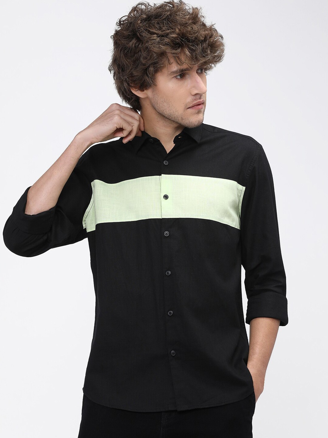 

KETCH Men Black Slim Fit Colourblocked Casual Shirt