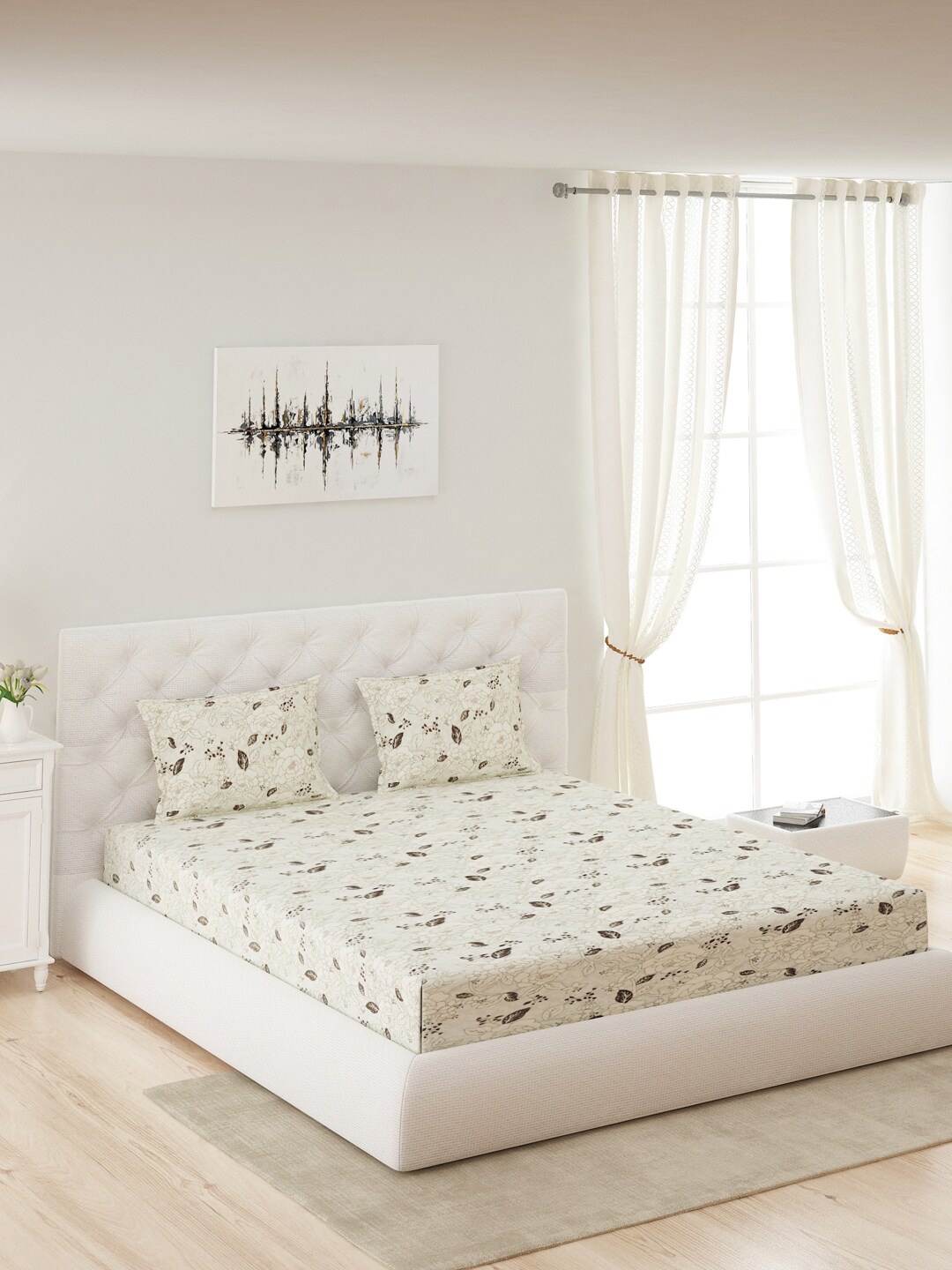 

Monte Carlo White & Brown Floral 280 GSM Queen Bedsheet with 2 Pillow Covers