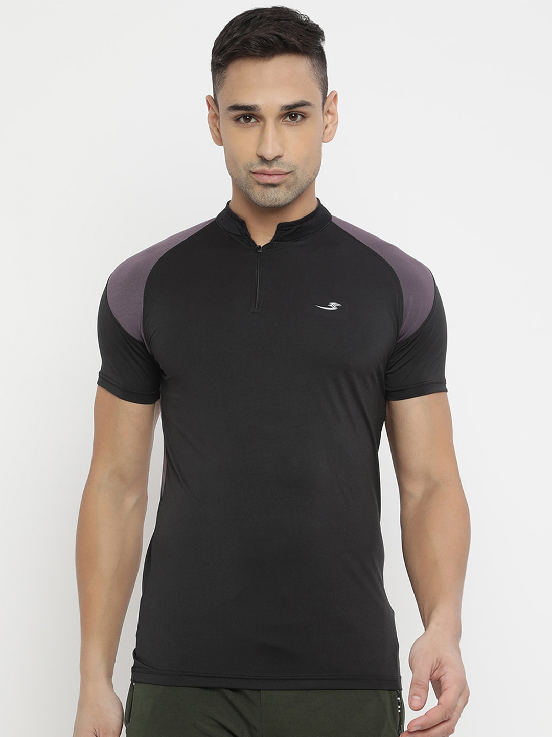 

V2 Value & Variety Men Black Mandarin Collar Pockets T-shirt