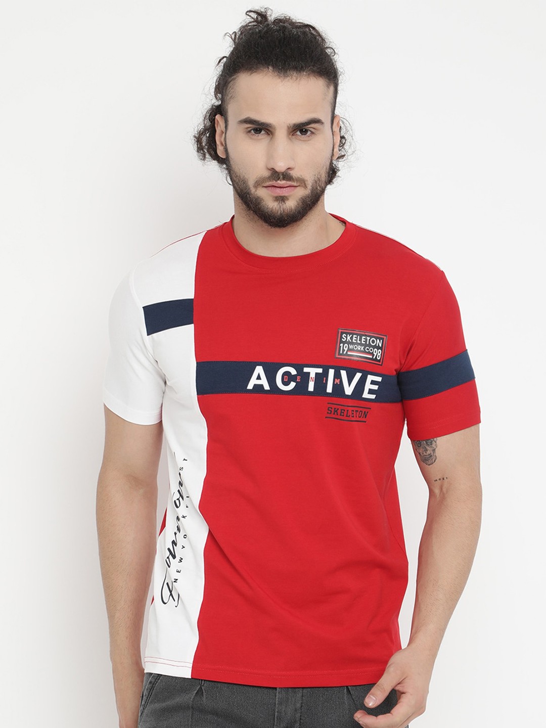 

V2 Value & Variety Men Red & White Colourblocked Pure Cotton T-shirt