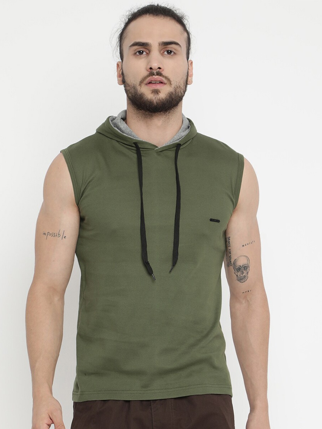 

V2 Value & Variety Men Olive Green Solid Hooded T-shirt