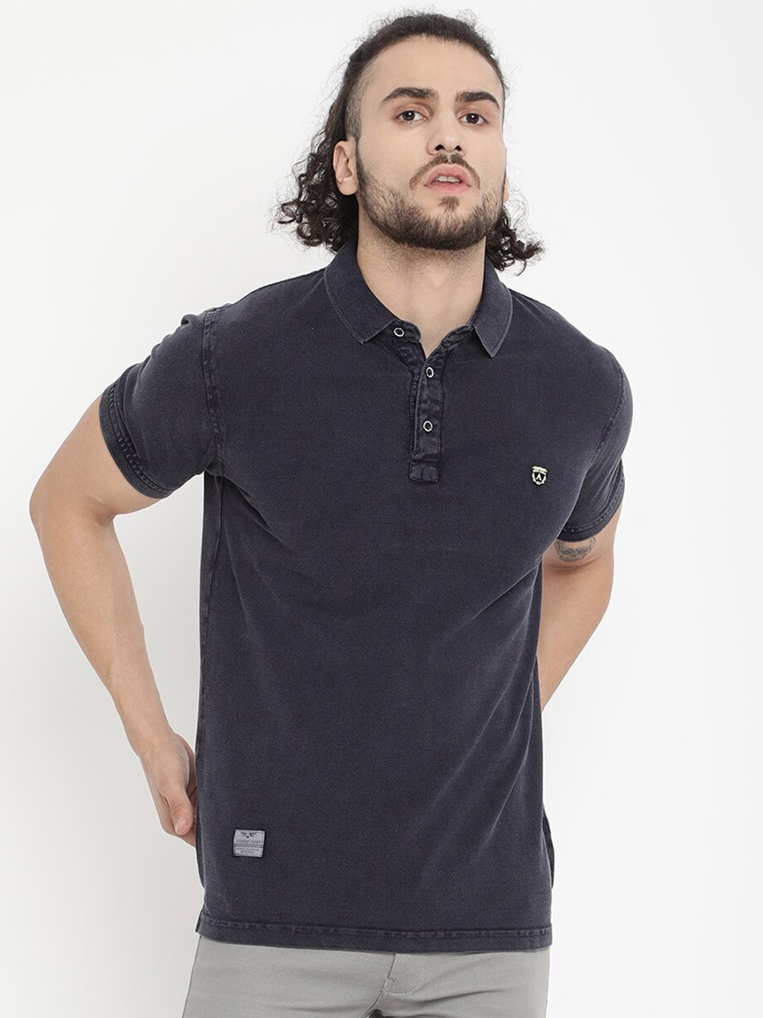 

V2 Value & Variety Men Navy Blue Solid T-shirt