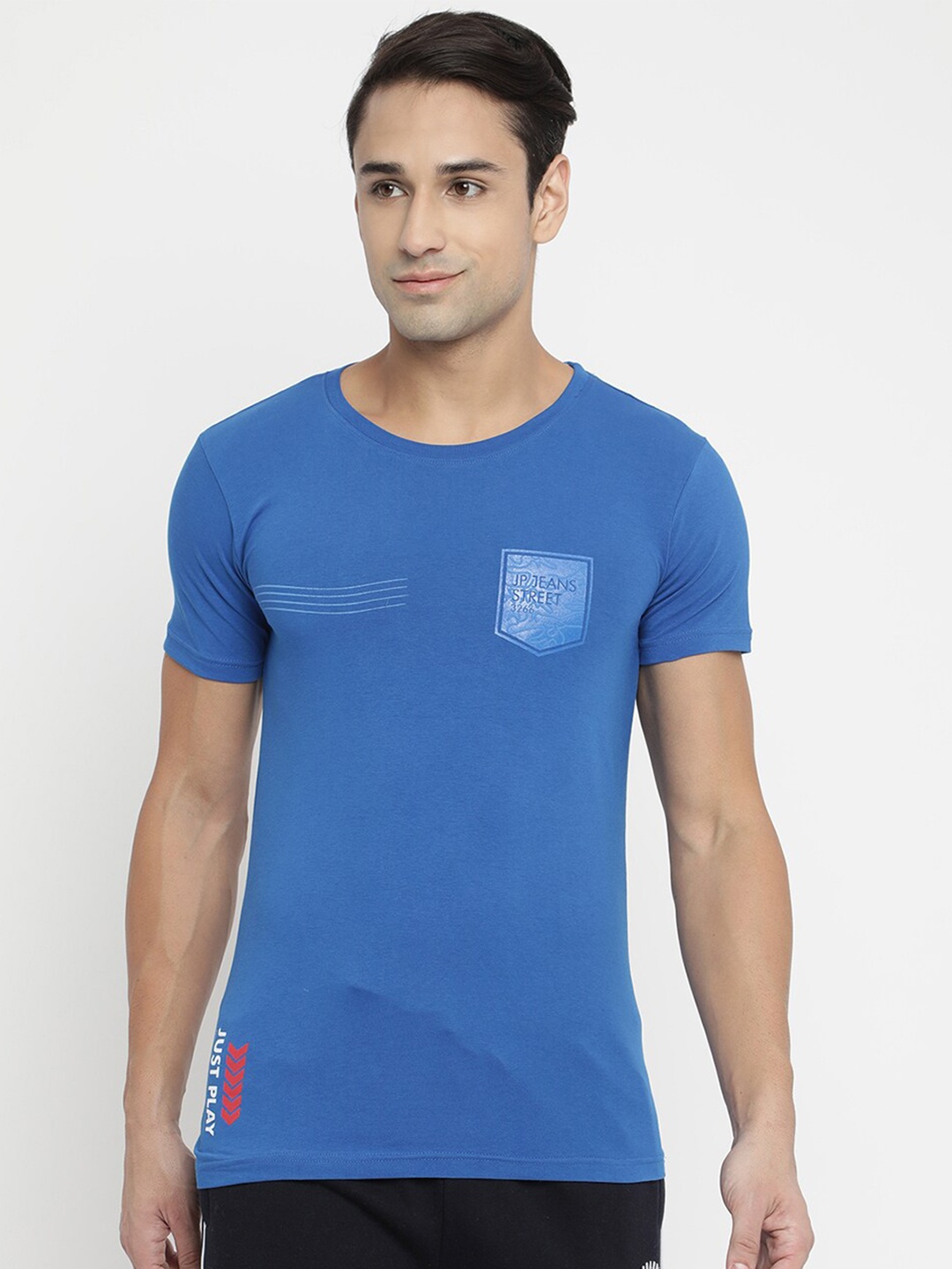 

V2 Value & Variety Men Blue Pure Cotton T-shirt