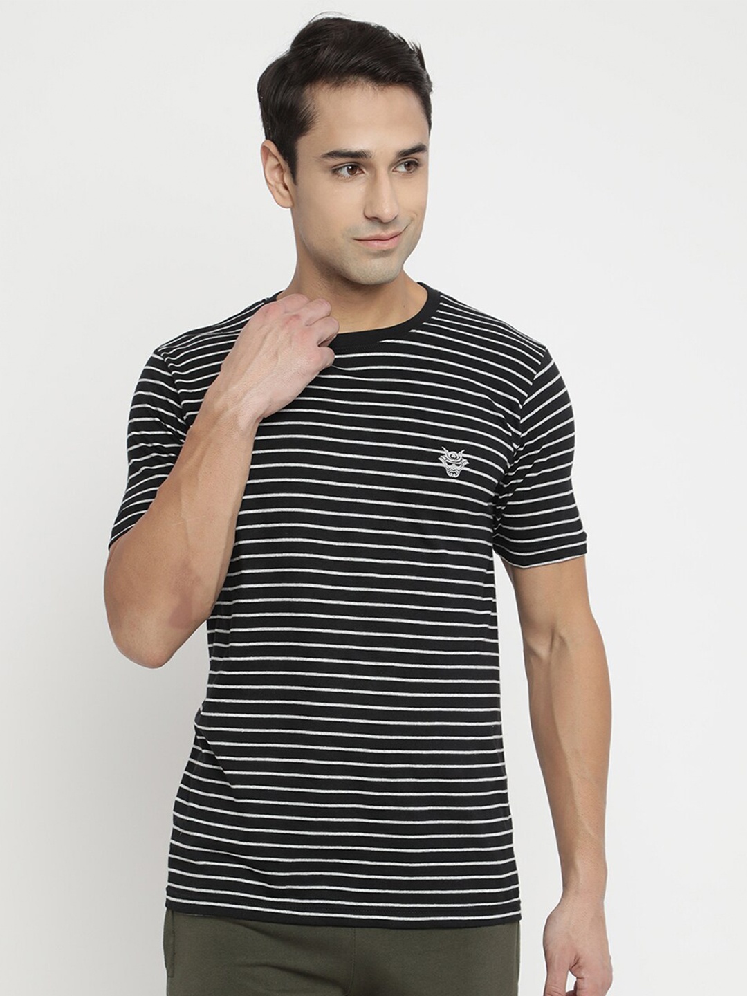 

V2 Value & Variety Men Black & White Striped Pure Cotton Round Neck T-shirt