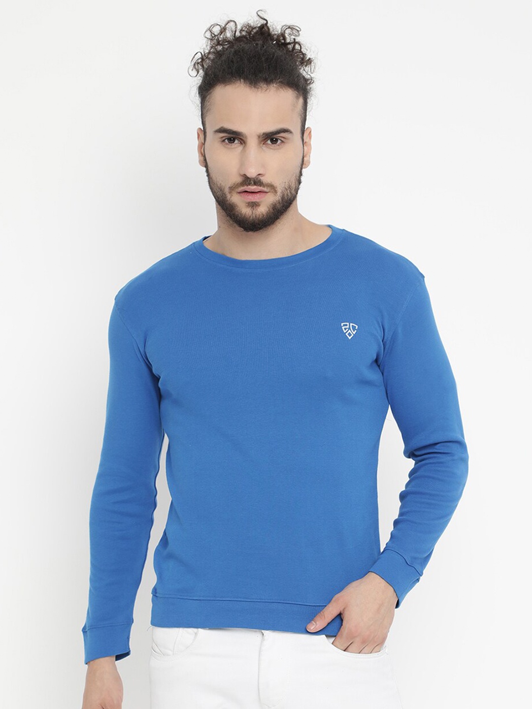 

V2 Value & Variety Men Blue Applique T-shirt