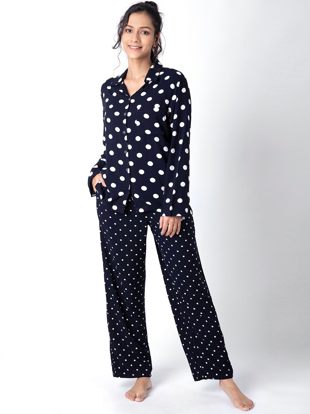 

FabAlley Women Blue & White Printed Night suit