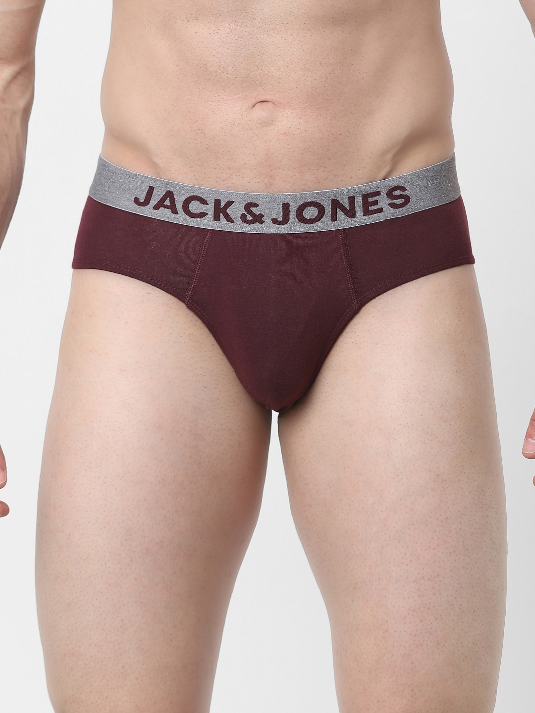 

Jack & Jones Men Maroon Solid Cotton Basic Briefs 191603904-2