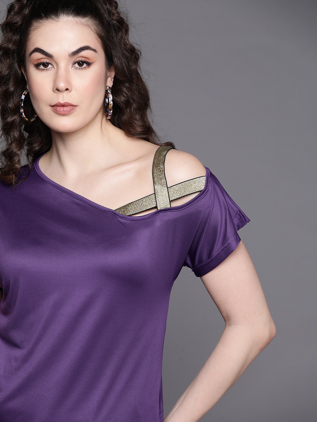 

JC Mode Women Purple Solid Stylised One Shoulder Top