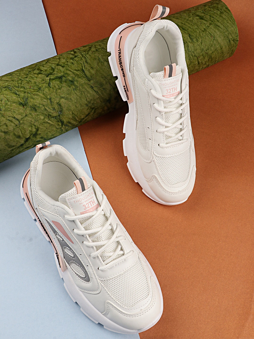 

THE WHITE POLE Women White Colourblocked Sneakers