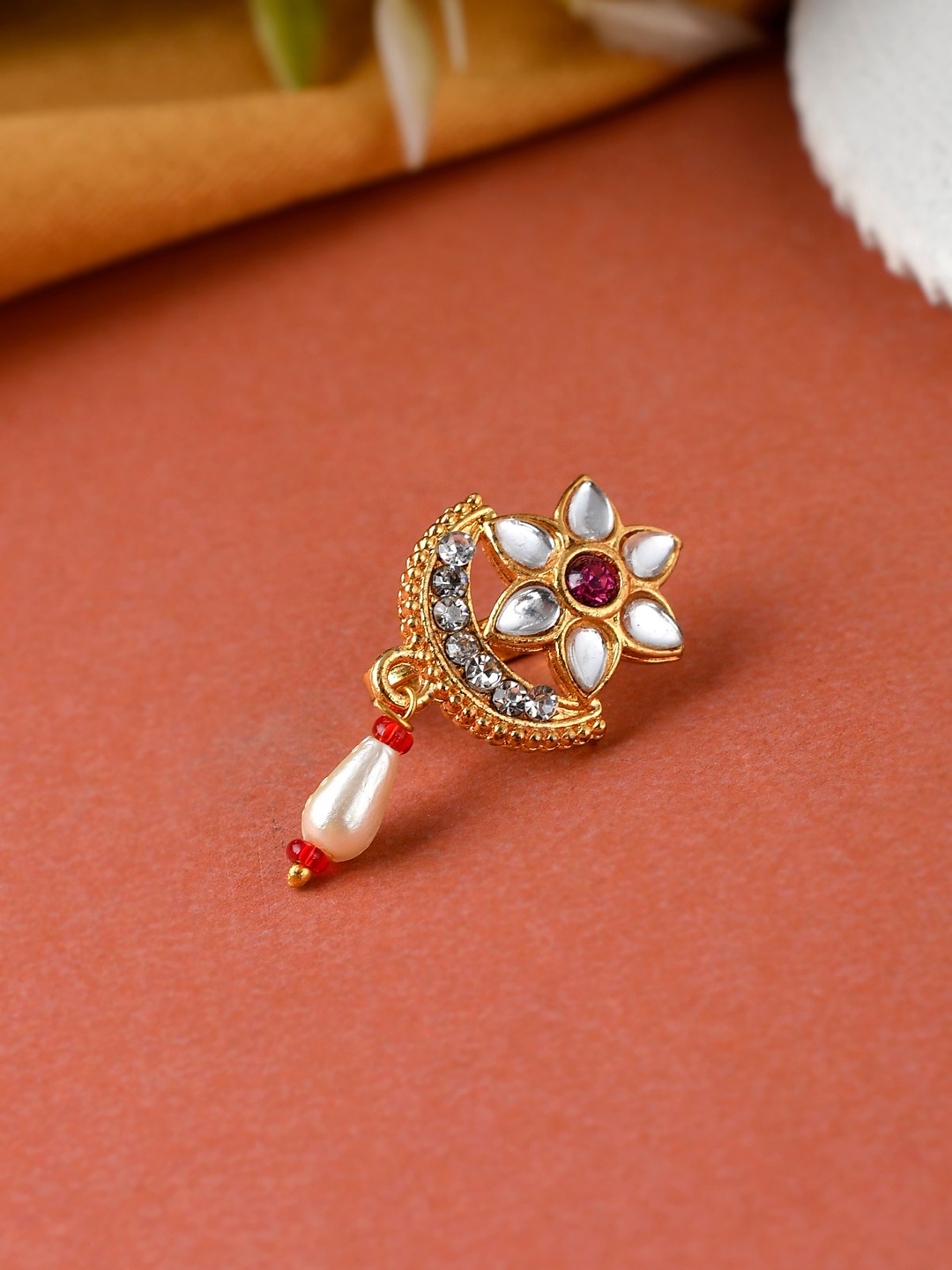 

Silvermerc Designs Gold-Plated White & Red Kundan-Studded Chand Nose Ring