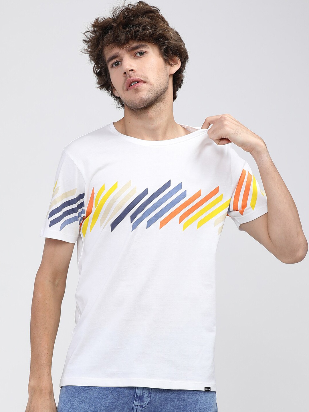 

HIGHLANDER Men White Printed Slim Fit T-shirt
