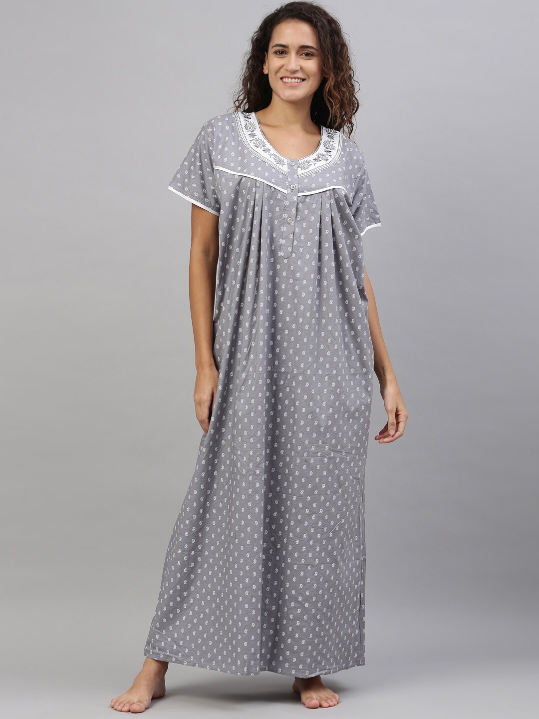 

TRUNDZ Women Grey Printed Organic Cotton Maxi Nightdress