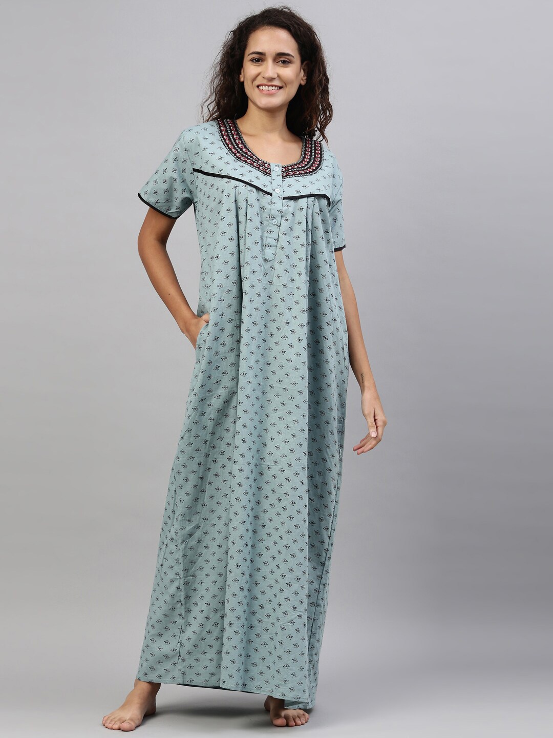 

TRUNDZ Green & Black Printed Organic Cotton Maxi Nightdress