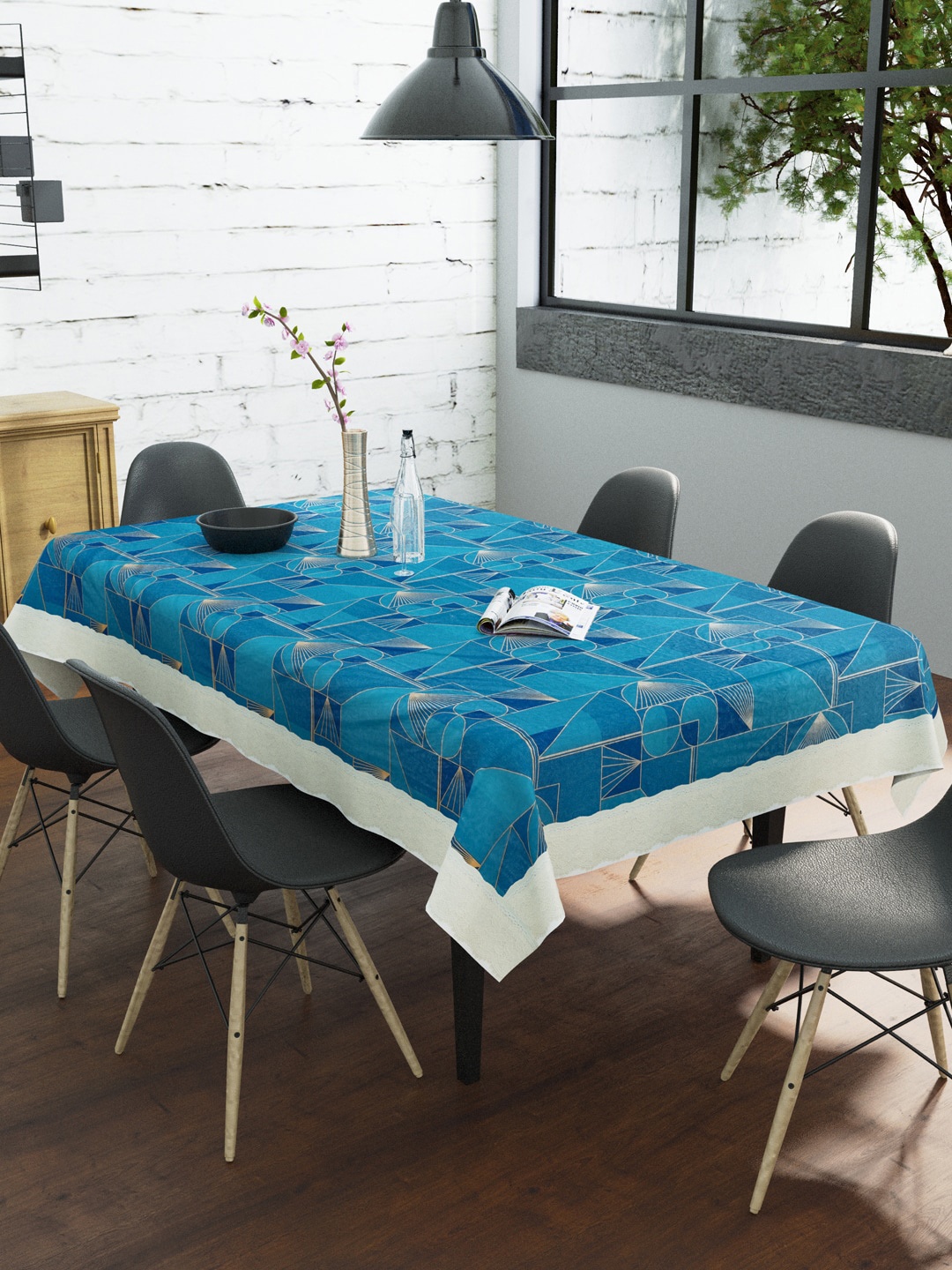 

Clasiko Blue & Off-White Printed 6-Seater Rectangle Table Cover