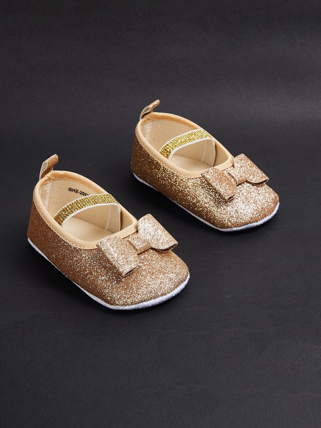 

Fame Forever by Lifestyle Girls Gold-Toned Woven Design PU Slip-On Sneakers