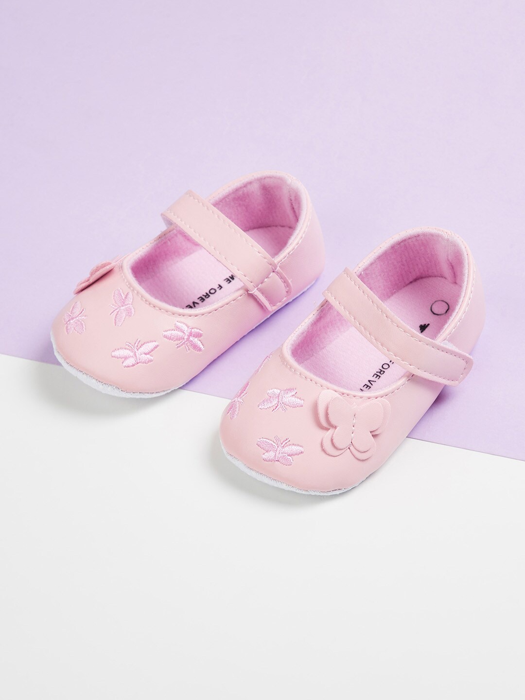 

Fame Forever by Lifestyle Girls Pink PU Slip-On Sneakers