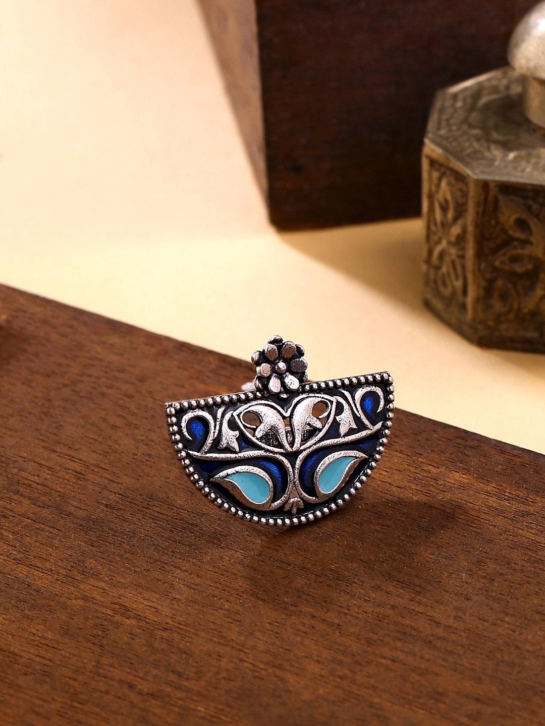 

Voylla Blue Silver-Plated Arabian Nights Antique Rings