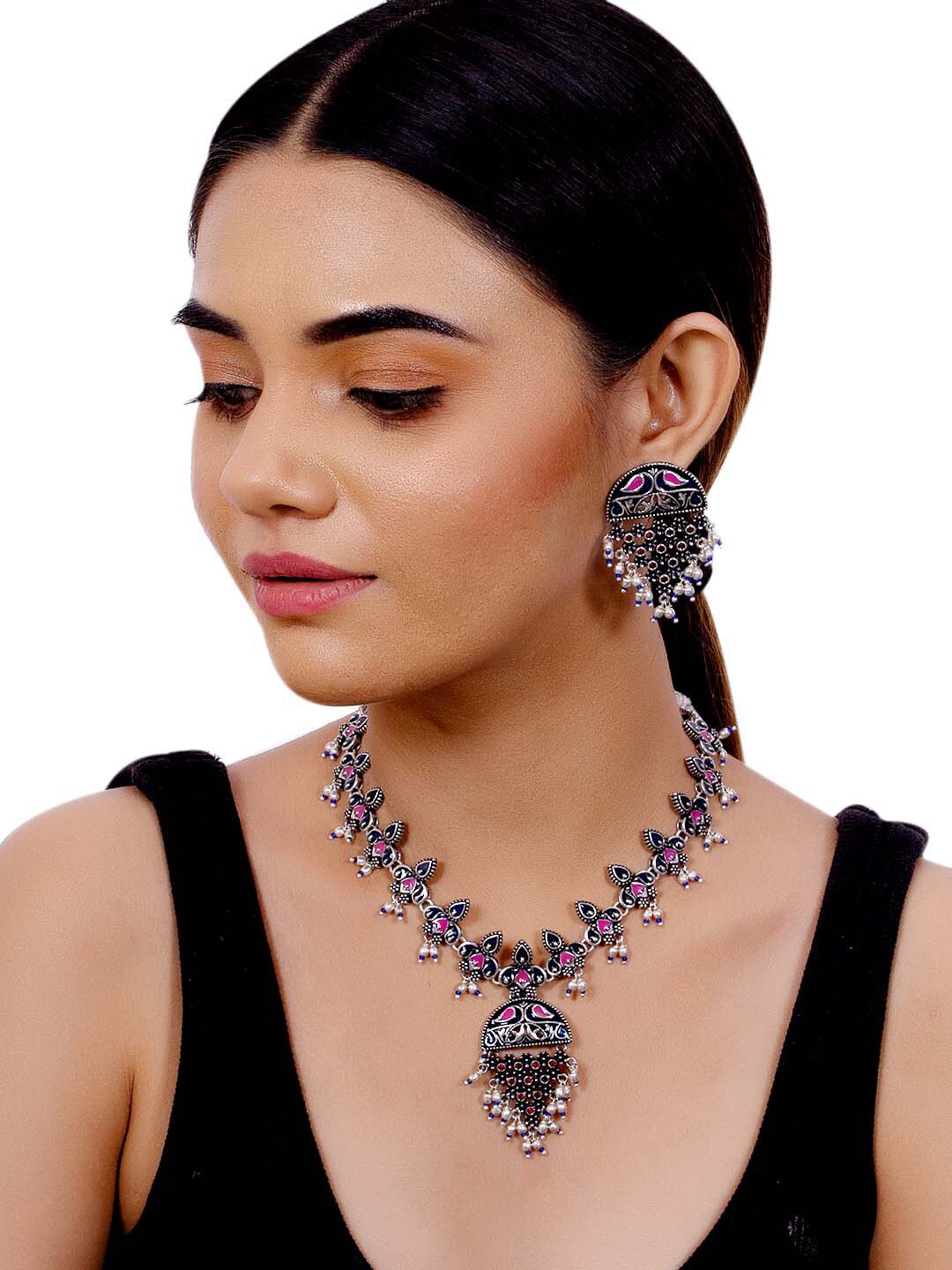 

Voylla Woman Oxidized Silver & Blue Arabian Nights Antique Round Jewellery Set