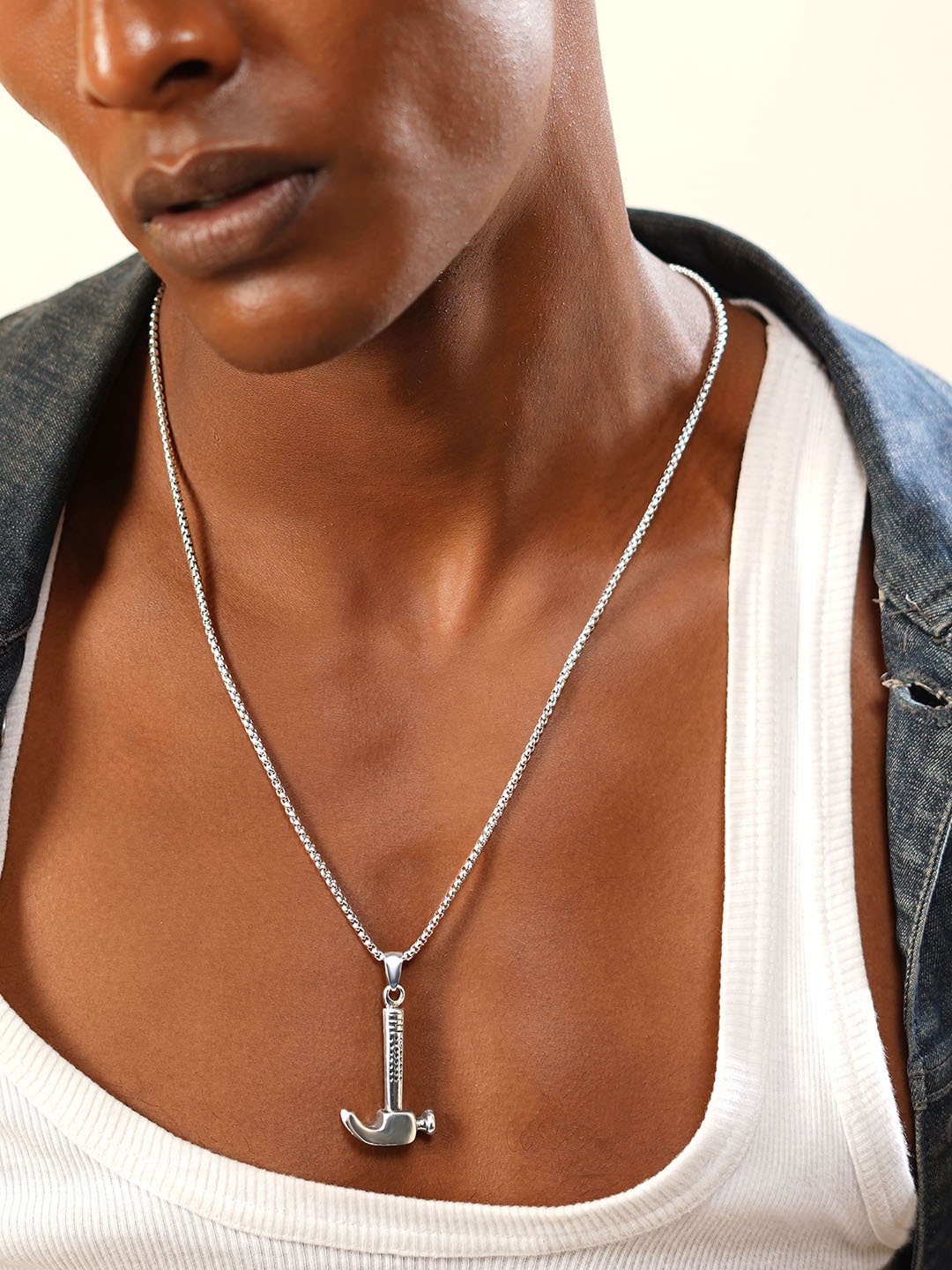 

The Roadster Lifestyle Co Men Silver-Toned Silver-Plated Chain