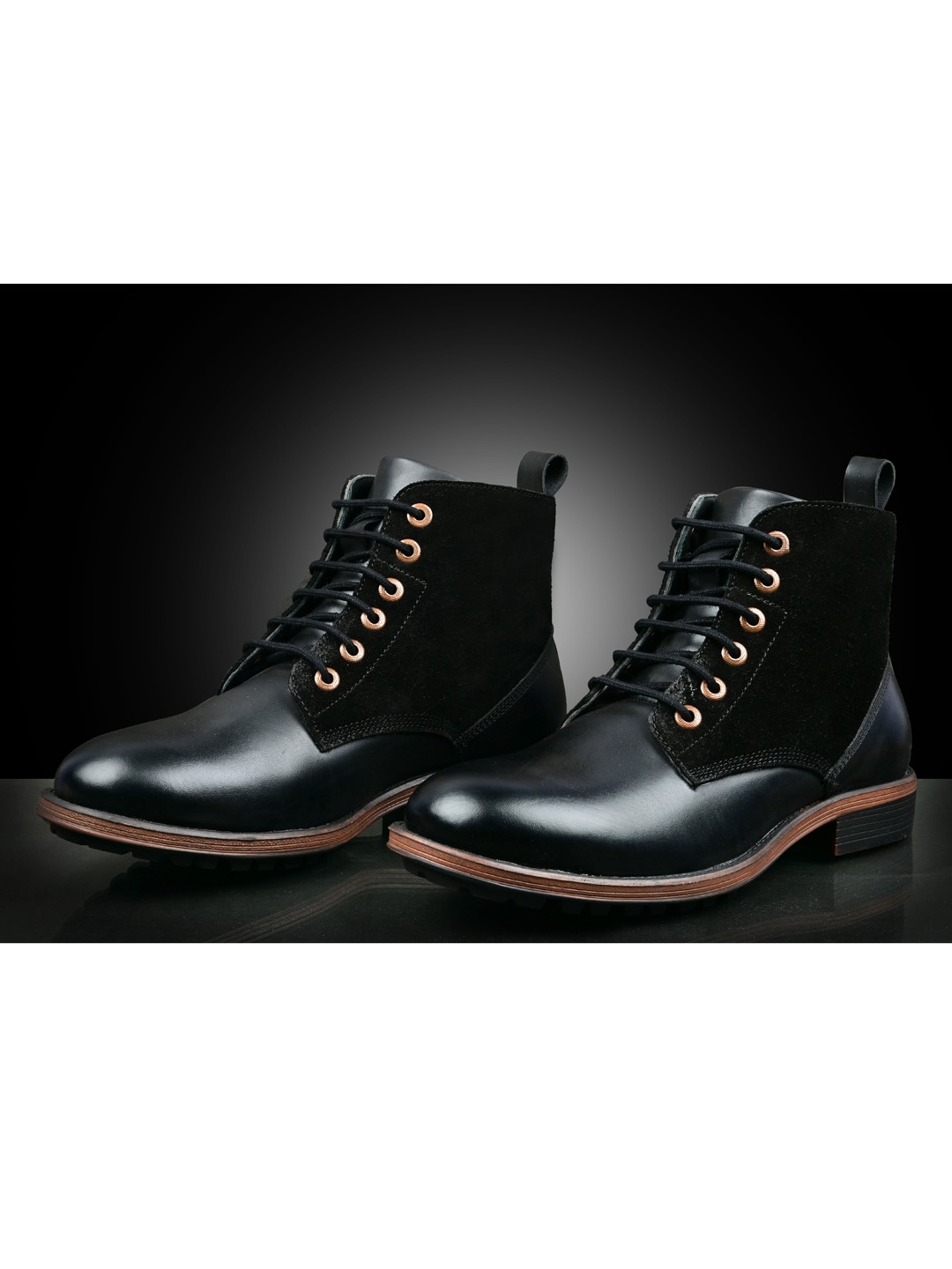 

Big Fox Men Black Flat Boots