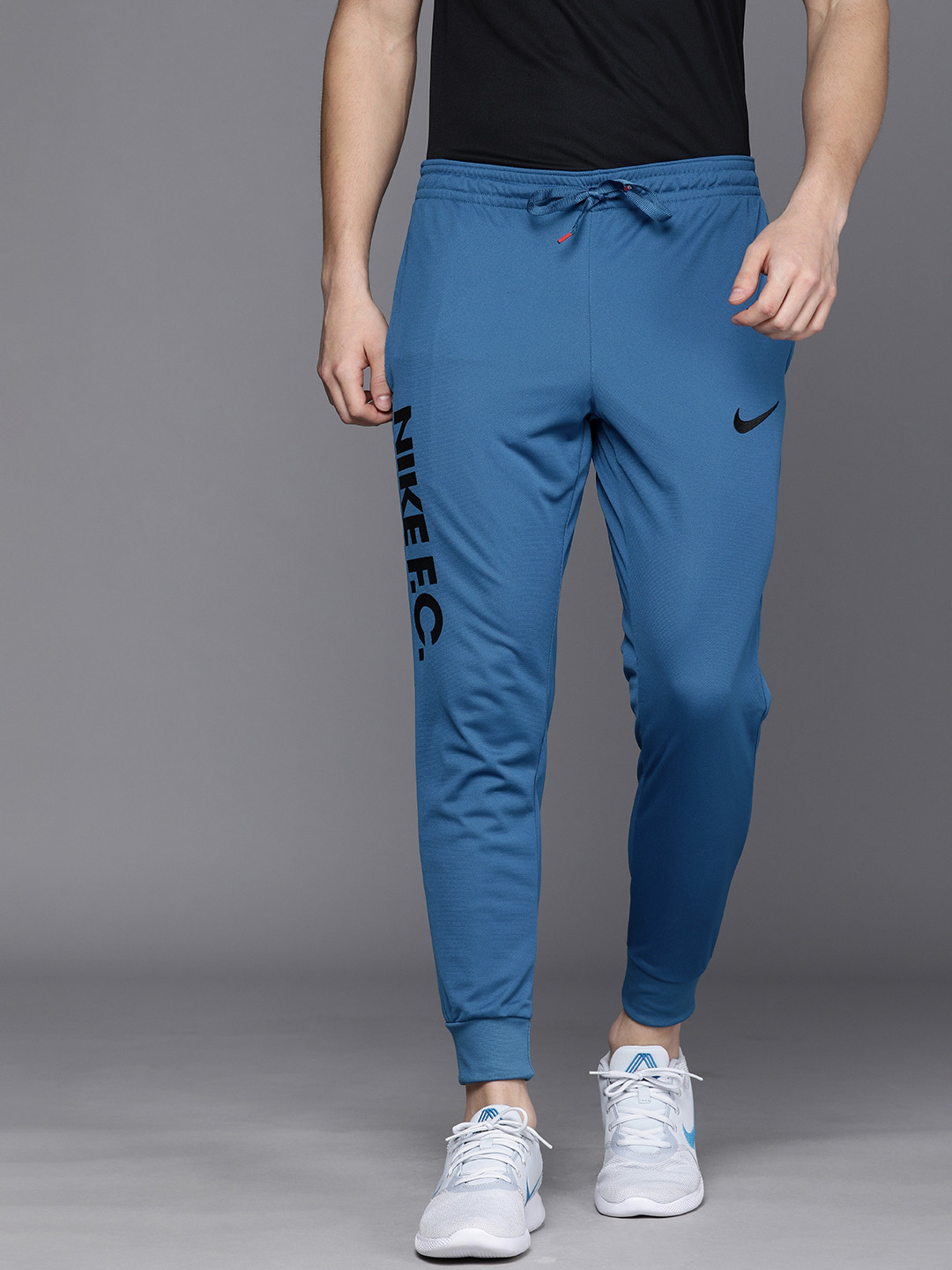 

Nike Men Blue Brand logo Printed Slim Fit Dri-FIT Soccer Joggers Pants