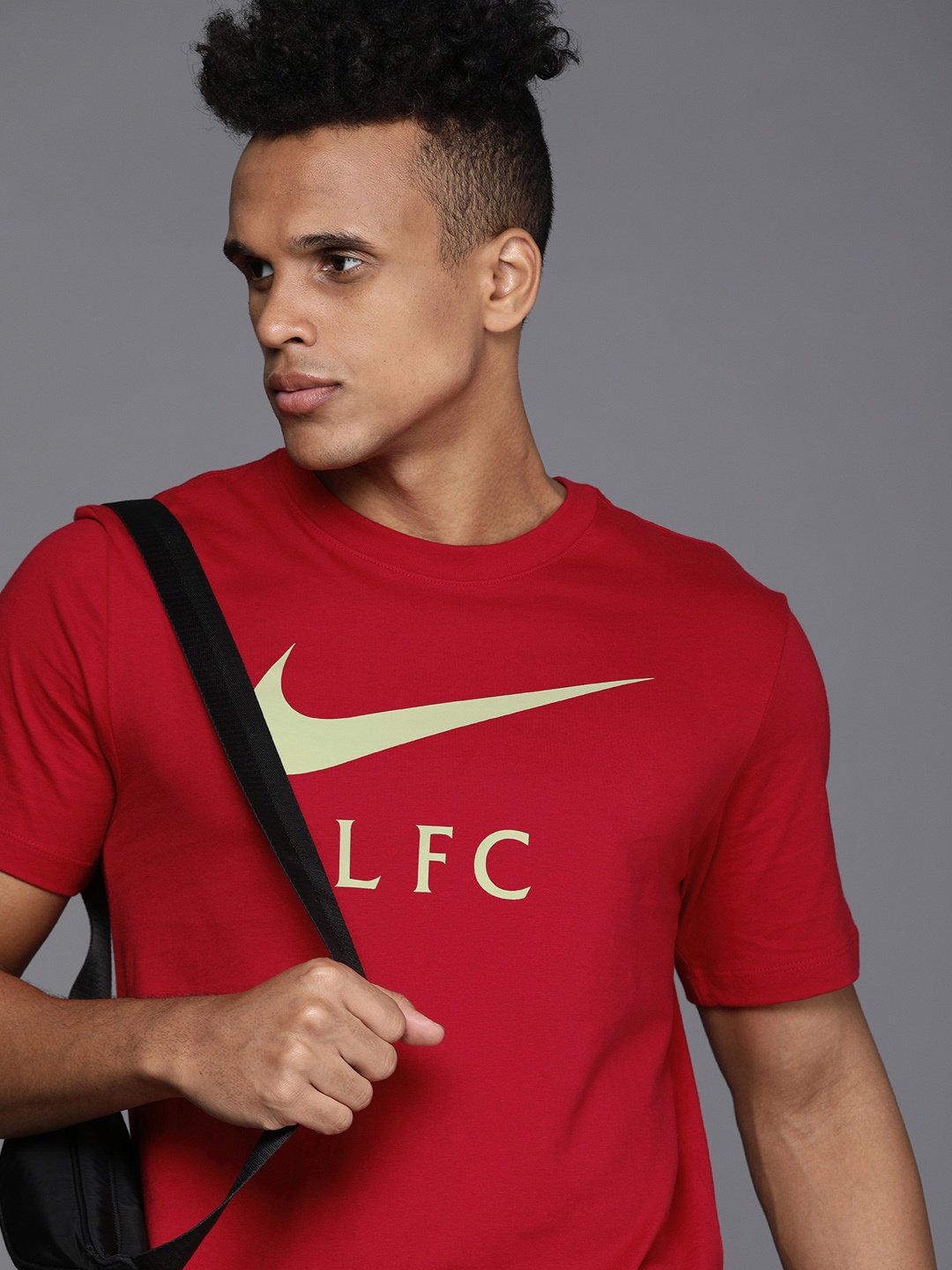 

Nike Men Red & White Brand Logo Printed Pure Cotton LIVERPOOL FC T-shirt