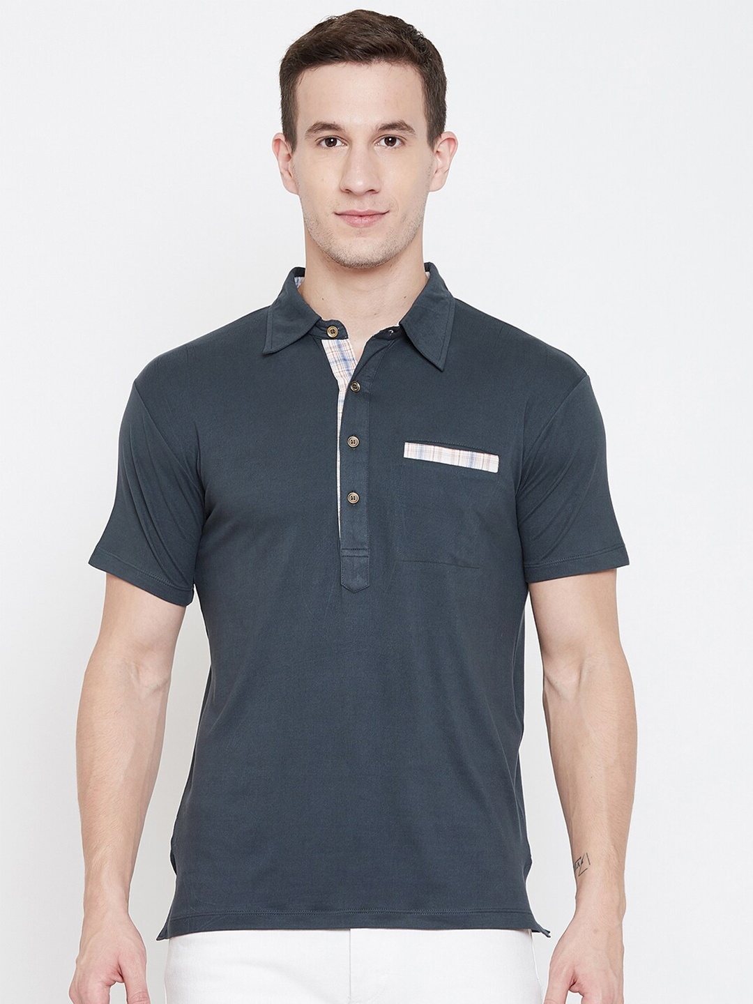

armure Men Navy Blue & White Solid Polo Collar T-shirt