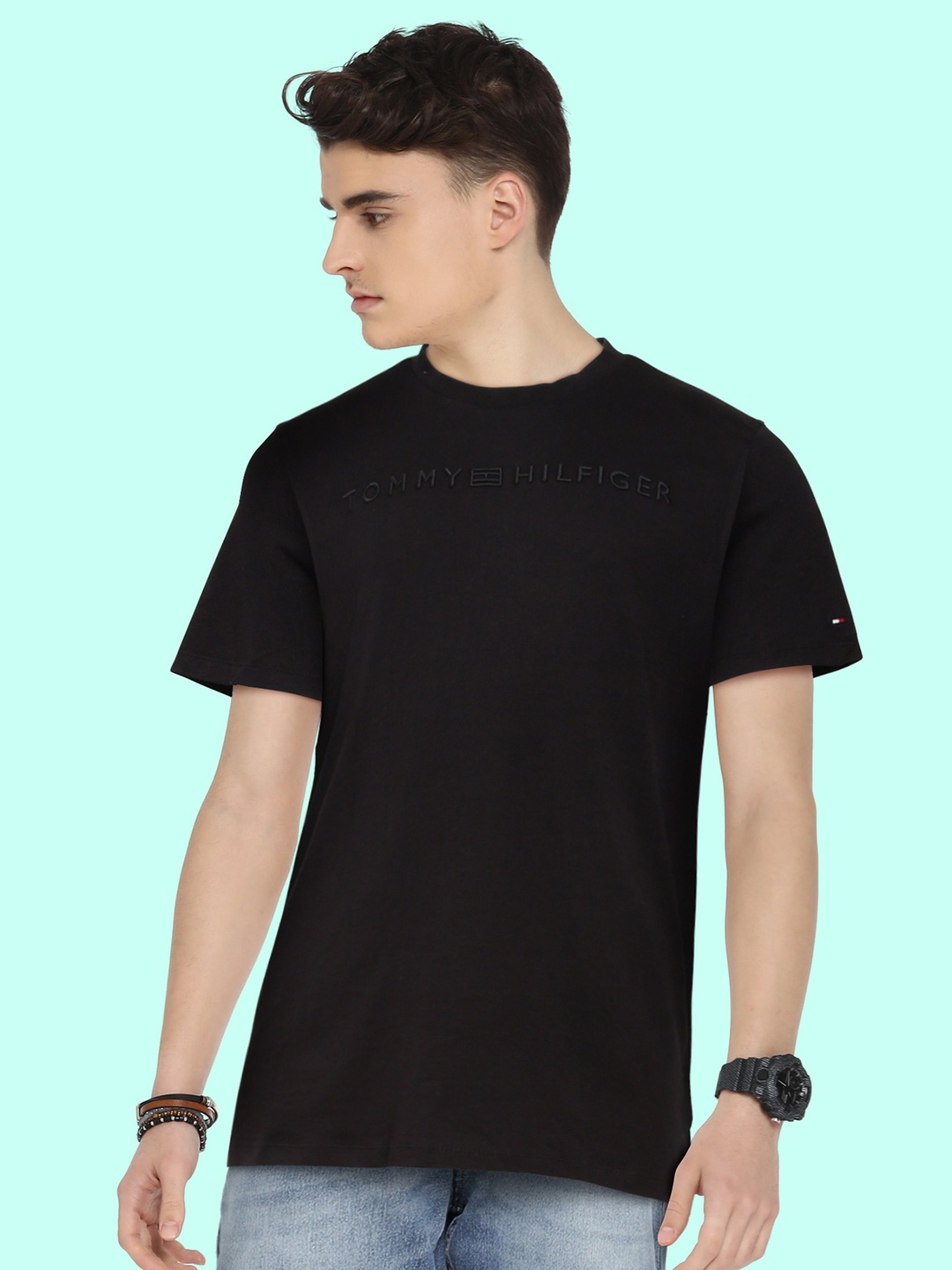 

Tommy Hilfiger Boys Black Solid Round Neck Organic Cotton Brand Logo Embroidered T-shirt