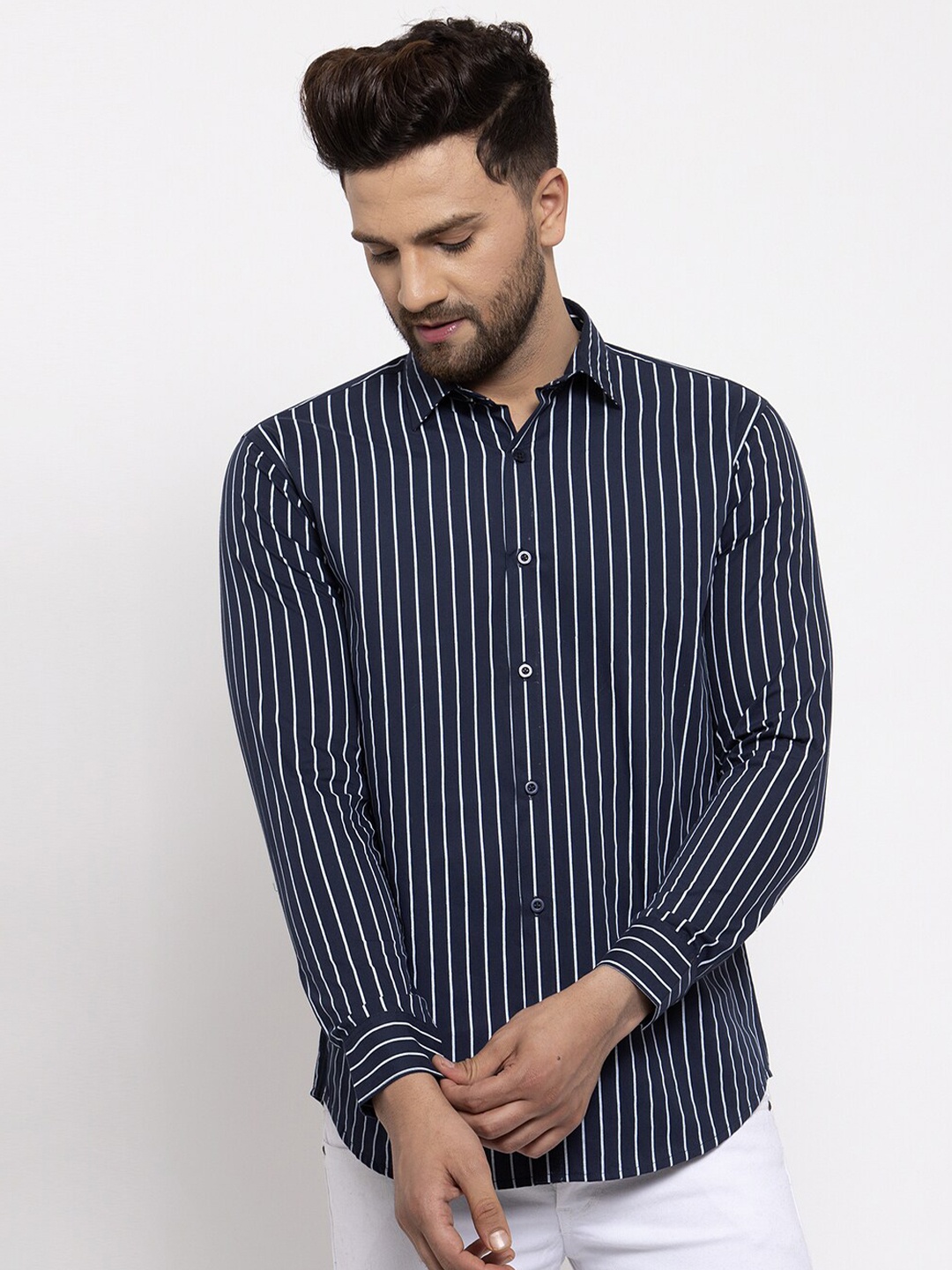 

JAINISH Men Navy Blue & White Comfort Vertical Striped Pure Cotton Casual Shirt