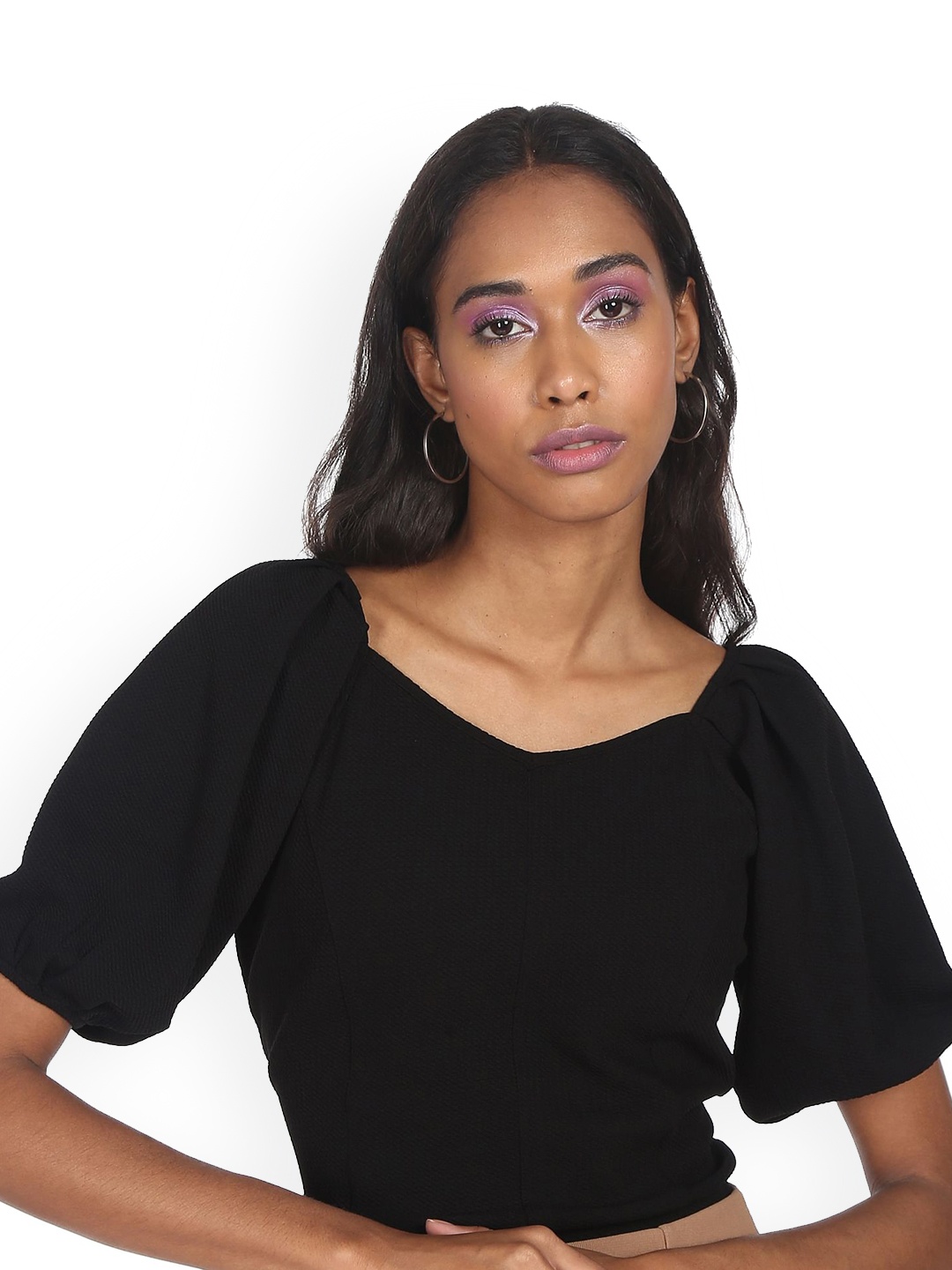 

Sugr Black Puff Sleeves Top