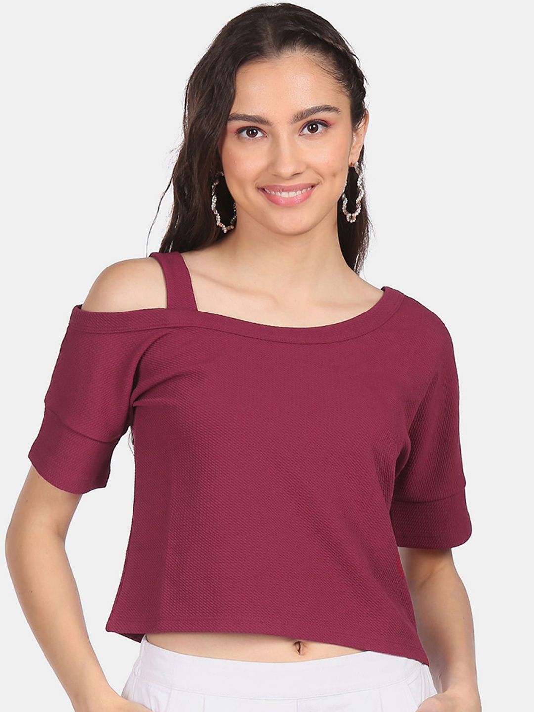 

Sugr Red Cut-Out Sleeve Top