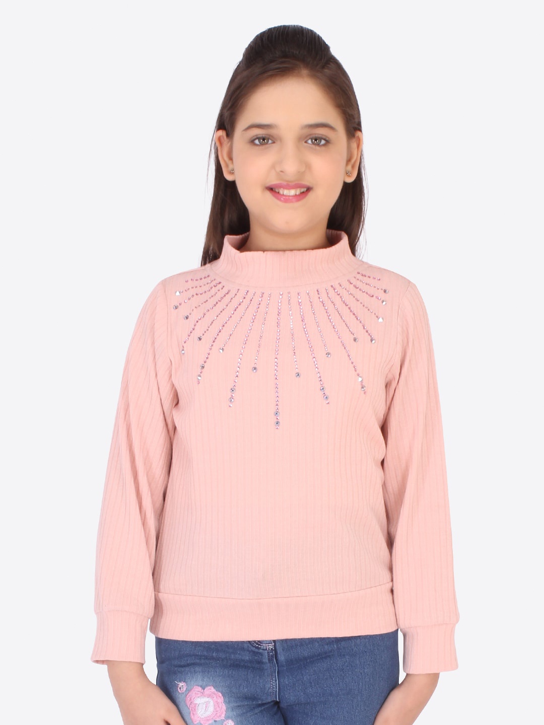 

CUTECUMBER Peach-Coloured Applique Top