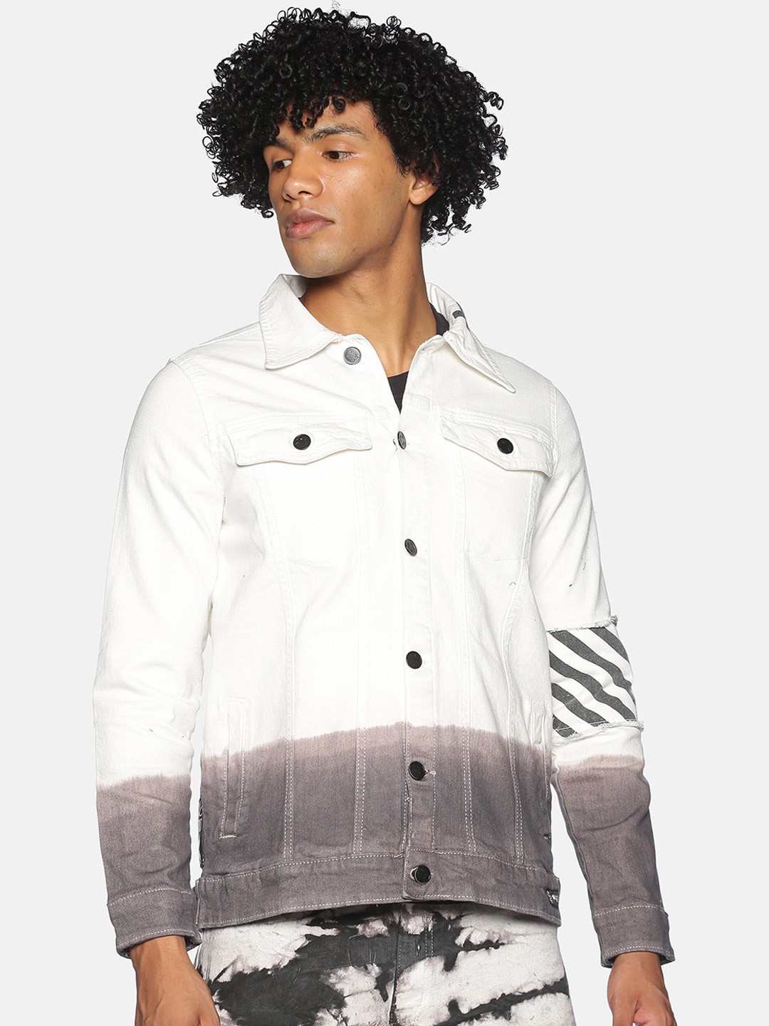 

KULTPRIT Men White Colourblocked Denim Jacket