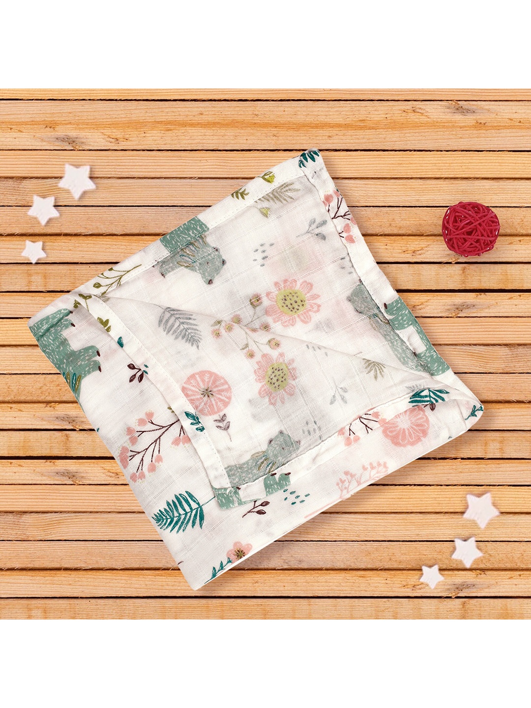 

Baby Moo Infants White & Green Sweet Bear Printed Pure Muslin Cotton Swaddle Cloths