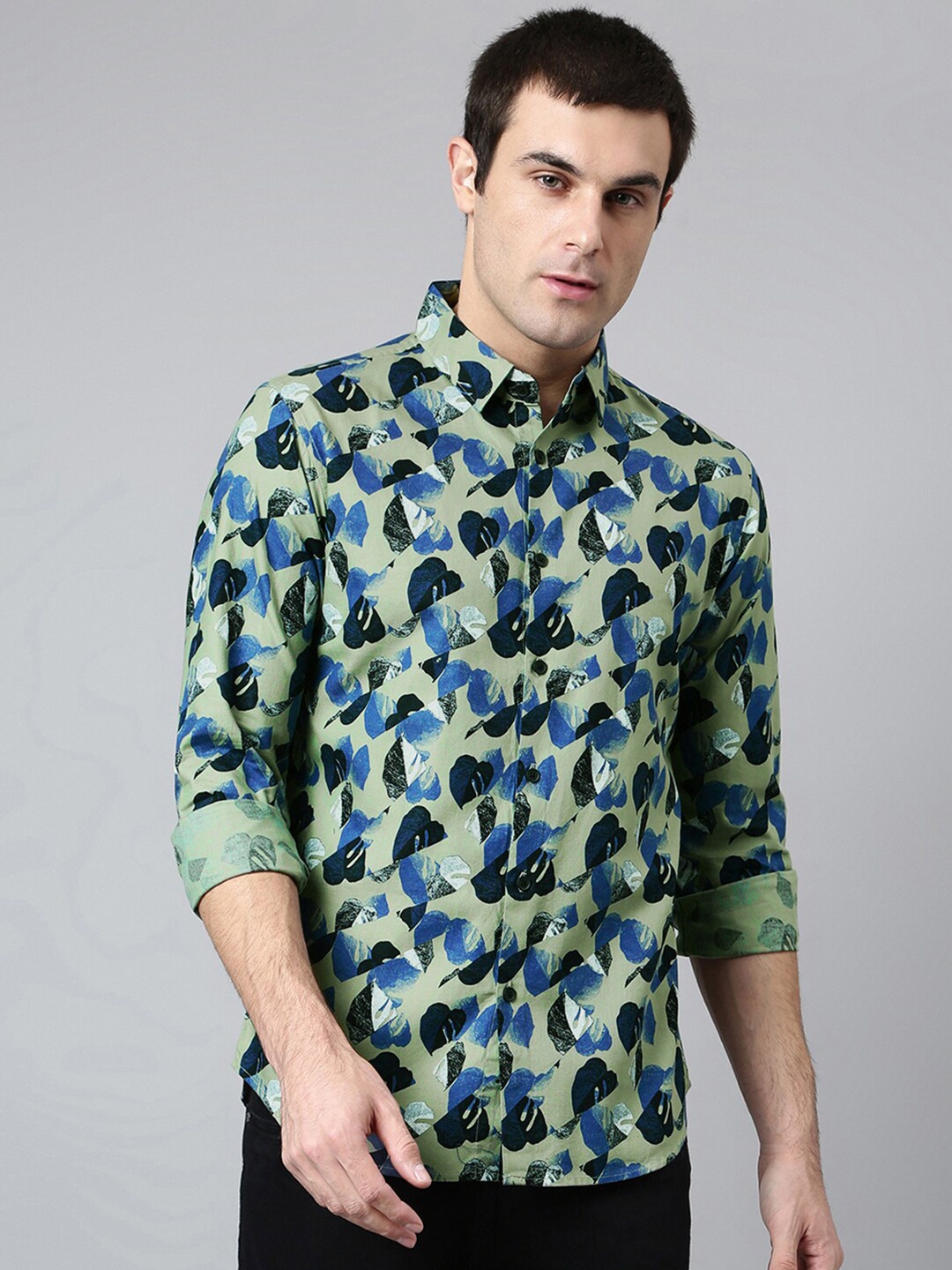 

Dennis Lingo Men Blue Comfort Slim Fit Floral Printed Casual Shirt